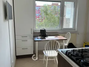 Pronájem bytu 2+1, Karlovy Vary, Konečná, 62 m2