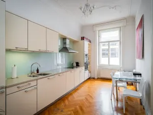 Pronájem kanceláře, Praha - Staré Město, Na Perštýně, 197 m2