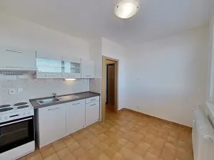 Pronájem bytu 1+1, Polná, Palackého, 33 m2