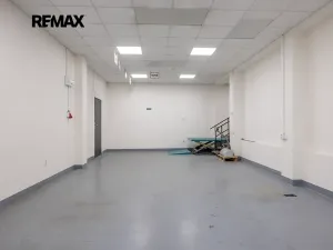 Pronájem výrobních prostor, Rudná, Masarykova, 1270 m2