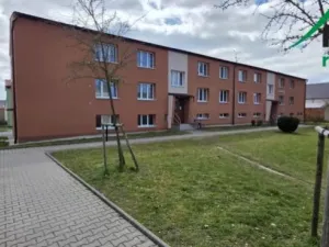 Prodej bytu 3+1, Chodová Planá, sídliště Lučina, 68 m2