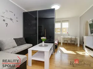 Pronájem bytu 3+1, Krnov - Pod Bezručovým vrchem, E. Hakena, 68 m2