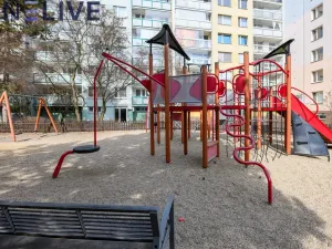 Pronájem bytu 3+kk, Praha, Flöglova, 72 m2