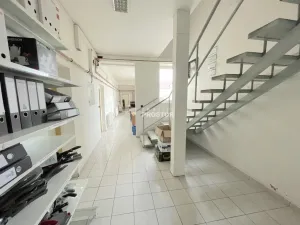 Pronájem kanceláře, Jirny, Družstevní, 619 m2