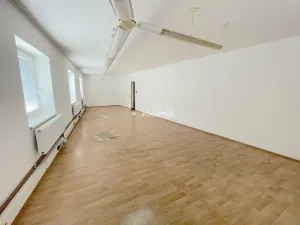 Pronájem kanceláře, Jirny, Družstevní, 619 m2