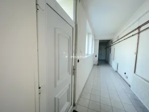 Pronájem kanceláře, Jirny, Družstevní, 619 m2
