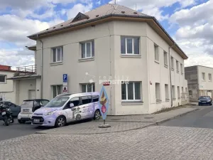 Pronájem kanceláře, Jirny, Družstevní, 619 m2