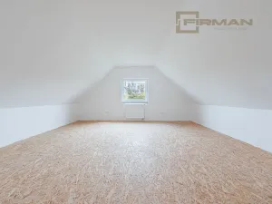 Prodej rodinného domu, Třebešice, 236 m2