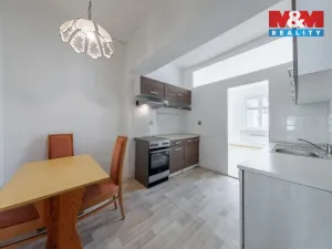 Prodej bytu 2+1, Karlovy Vary - Rybáře, Sokolovská, 77 m2