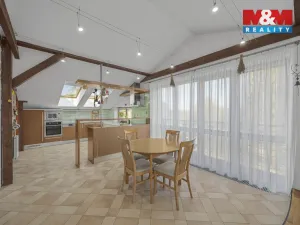 Prodej rodinného domu, Sulice - Želivec, Hlavní, 374 m2