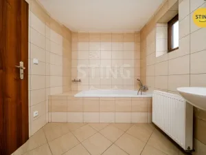 Prodej rodinného domu, Bystřice, 220 m2