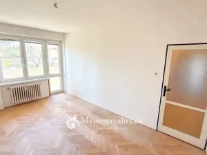 Prodej bytu 2+1, Znojmo, Pražská sídl., 52 m2