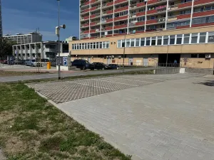 Pronájem garážového stání, Pardubice, 17. listopadu, 10 m2