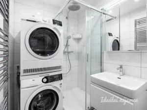 Pronájem bytu 2+1, Praha - Michle, Bítovská, 39 m2