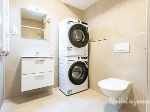 Pronájem bytu 1+kk, Praha - Vysočany, Poděbradská, 35 m2