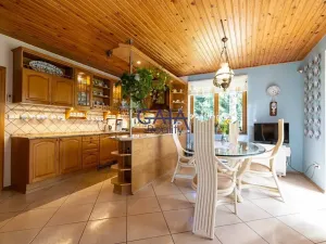 Prodej rodinného domu, Strážovice, 354 m2