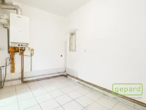 Prodej obchodního prostoru, Karlovy Vary, Rohová, 112 m2