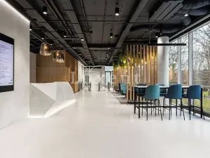 Pronájem kanceláře, Praha - Holešovice, Jankovcova, 291 m2