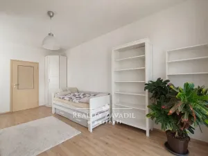 Pronájem bytu 3+kk, Jesenice, Cedrová, 80 m2