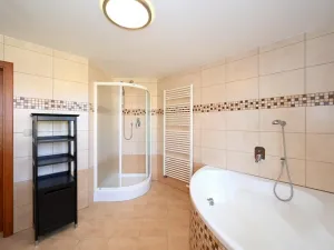 Pronájem rodinného domu, Světice, Na Spojce, 320 m2