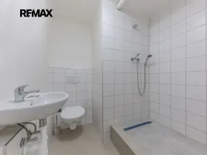 Prodej bytu 1+kk, Praha - Střížkov, Děčínská, 23 m2