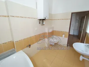 Pronájem bytu 2+1, České Budějovice, Pražská tř., 72 m2