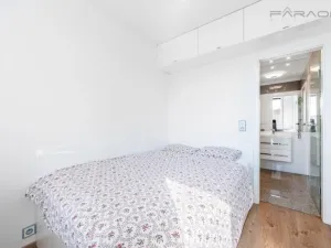 Pronájem bytu 2+kk, Praha - Hlubočepy, Lamačova, 32 m2