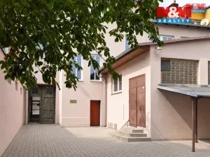 Pronájem skladu, Chomutov, Vršovců, 80 m2