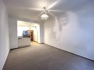 Pronájem bytu 1+kk, Praha - Holešovice, Tusarova, 32 m2