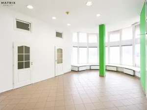 Pronájem obchodního prostoru, Praha - Jinonice, U kříže, 121 m2