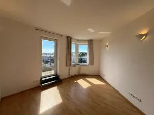Prodej bytu 6+kk a větší, Praha, Lékařská, 167 m2