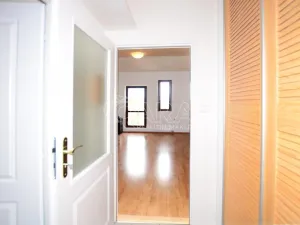 Pronájem bytu 1+kk, Hostivice, Školská, 29 m2