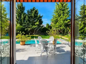 Pronájem vily, Praha - Suchdol, 350 m2