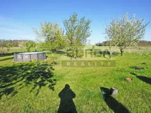 Prodej zahrady, Mělník, 9817 m2