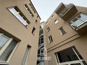 Pronájem bytu 1+kk, Poděbrady - Poděbrady II, nám. T.G.Masaryka, 31 m2