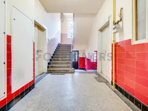 Prodej bytu 2+kk, Praha, 5. května, 51 m2