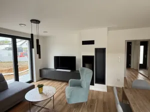 Prodej rodinného domu, Panenské Břežany, Nad Svatou Annou, 174 m2