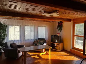 Prodej rodinného domu, Chlum Svaté Maří, Mariánská, 250 m2