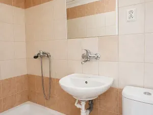 Pronájem bytu 1+kk, Řevnice, Nádražní, 16 m2