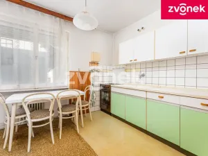 Prodej rodinného domu, Huštěnovice, 200 m2