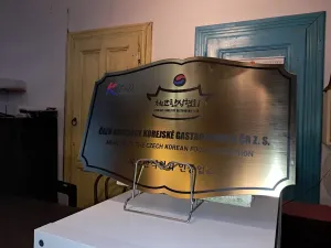 Pronájem restaurace, Praha - Bubeneč, Jaselská, 180 m2