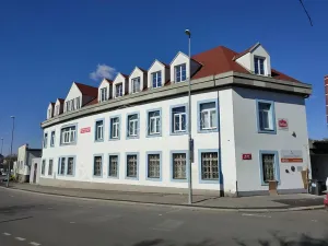 Pronájem kanceláře, Praha - Vršovice, Na louži, 51 m2