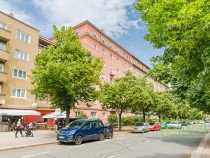 Prodej bytu 2+1, Praha, 28. pluku, 58 m2