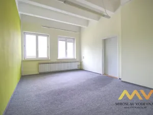 Pronájem kanceláře, Hradec Králové, Škroupova, 62 m2