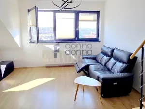 Pronájem bytu 2+kk, Praha, U plynárny, 75 m2