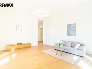Pronájem bytu 2+kk, Praha - Vinohrady, Korunní, 65 m2
