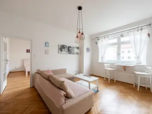 Pronájem bytu 2+kk, Praha - Vršovice, Kišiněvská, 52 m2