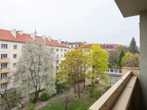 Pronájem bytu 2+kk, Praha - Vršovice, Kišiněvská, 52 m2