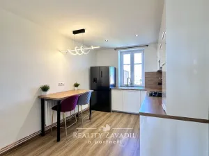 Pronájem bytu 2+kk, Pardubice, Teplého, 40 m2