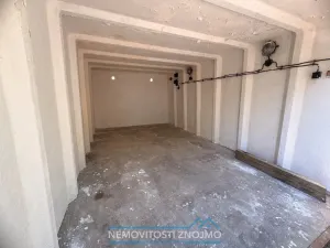 Pronájem garáže, Znojmo, Gagarinova, 18 m2
